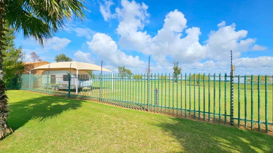 3 Bedroom Property for Sale in Oranjeville Free State